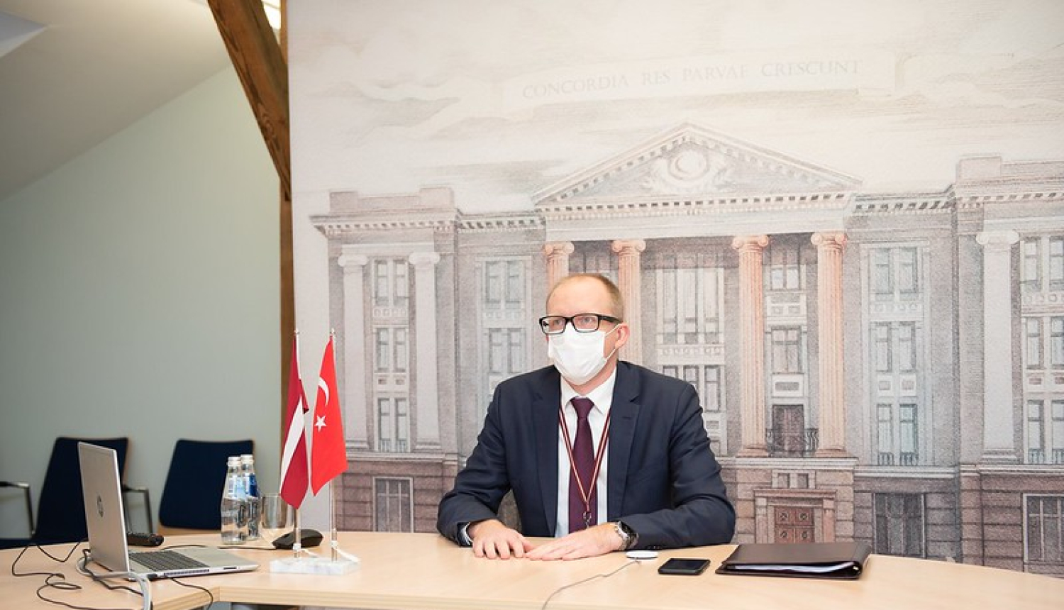Latvija un Turcija politiskajās konsultācijās pauž gandarījumu par divpusējo attiecību pozitīvo dinamiku