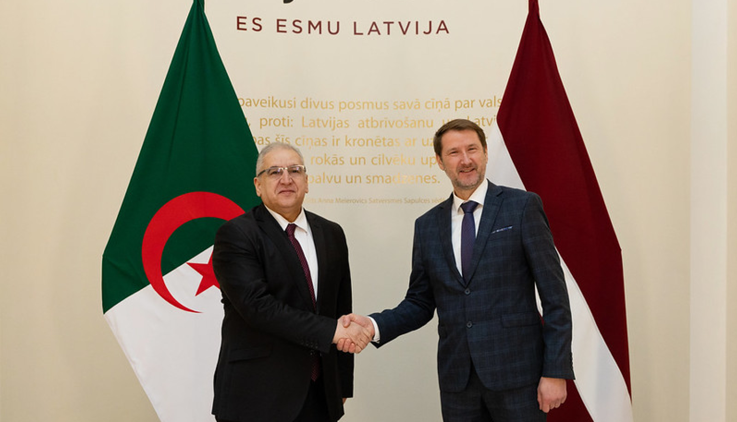 Valsts sekretārs Andžejs Viļumsons un Alžīrijas Ārlietu ministrijas valsts sekretārs Luniss Magramans